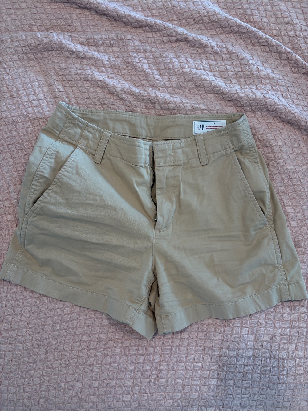 GAP Women's 4” downtown khaki chino short